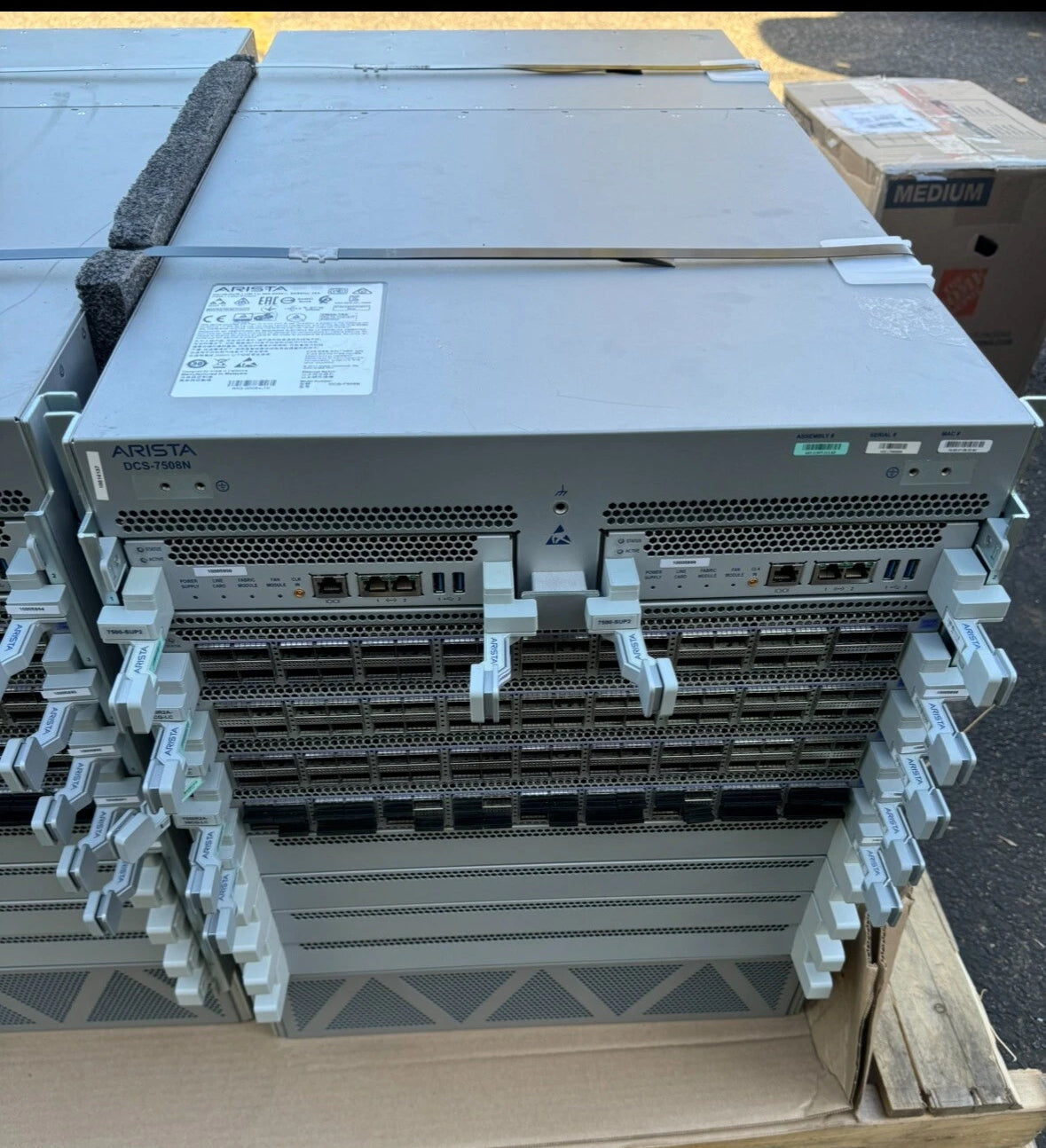 Arista DCS-7508R-BND 7508R Chassis w/ 2x DCS-7500-SUP2 & 4x DCS-7500R2A-36CQ-LC